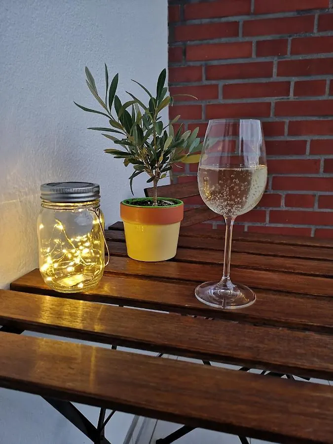 Bed & Breakfast Ninas B&B - Exklusiv Fuer Frauen Bremen Germany